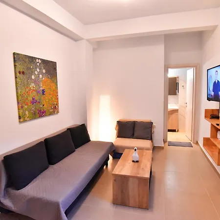 Adams Suites PalaiónTsiflíkion Exterior foto